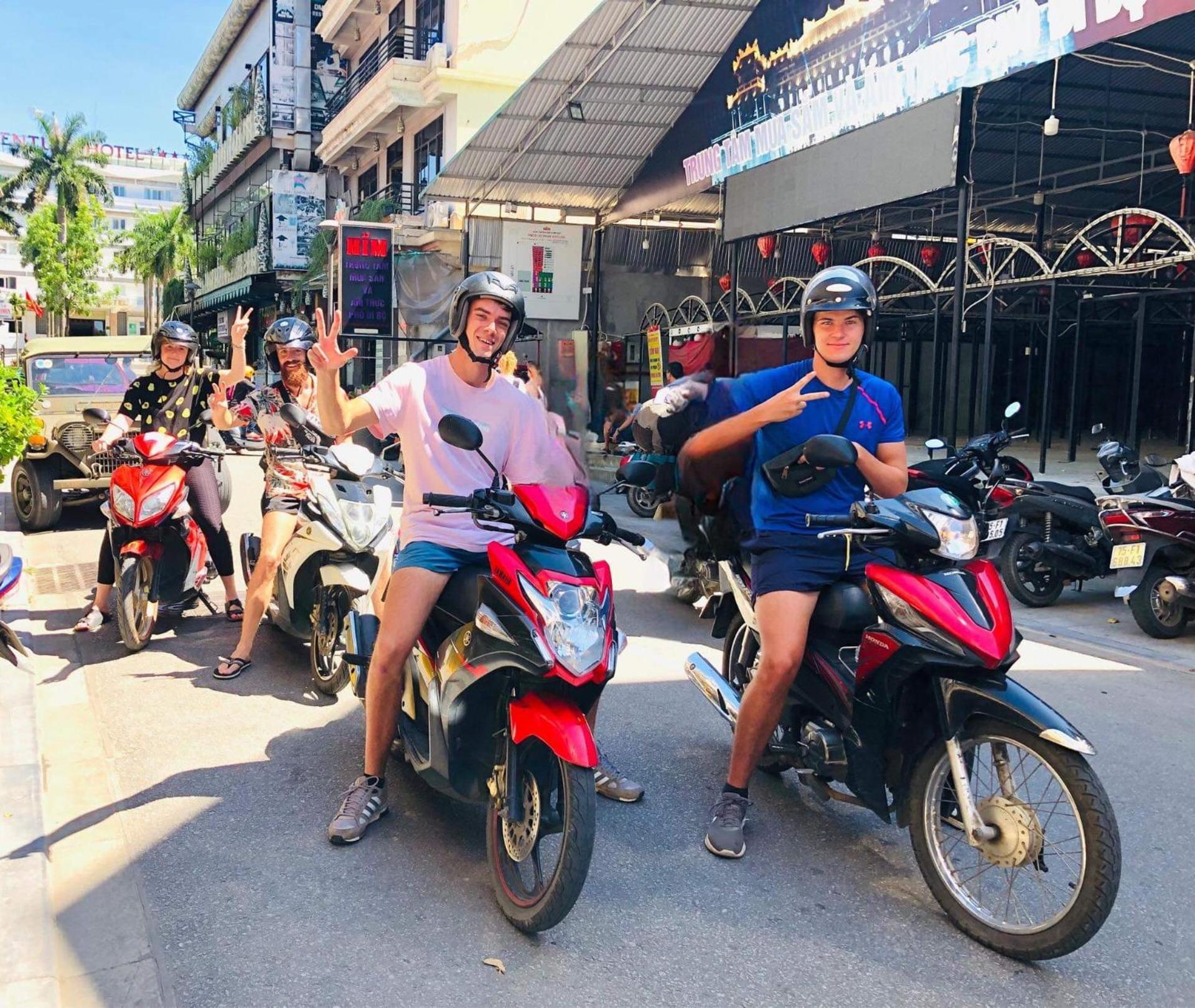 Lazy Cat Homestay - Motorbikes Rental & Tours 하 기앙 외부 사진